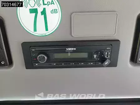 Excavadoras de cadenas 2015 Volvo ECR235 E L (35)