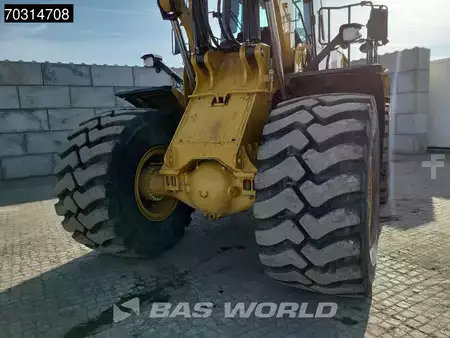 Pyöräkuormaajat 2019 Caterpillar 986 K (10)