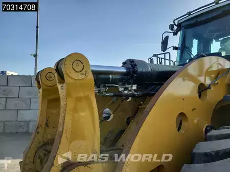 Pyöräkuormaajat 2019 Caterpillar 986 K (12)