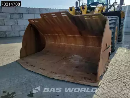 Pyöräkuormaajat 2019 Caterpillar 986 K (14)