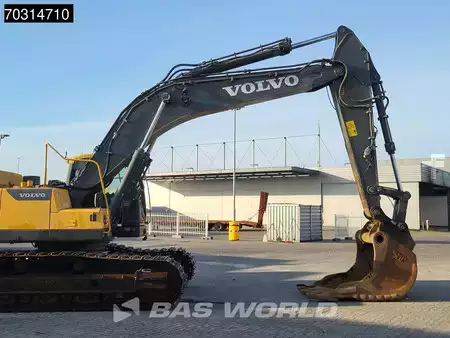 Escavatori cingolati 2013 Volvo EC380 D L (10)