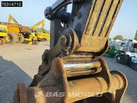 Escavatori cingolati 2013 Volvo EC380 D L (13)