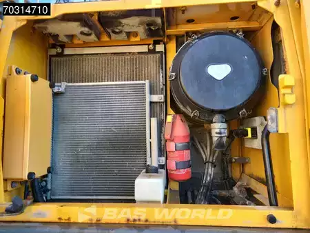 Escavatori cingolati 2013 Volvo EC380 D L (25)