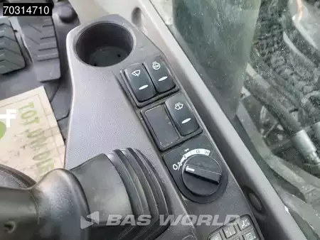 Escavatori cingolati 2013 Volvo EC380 D L (39)