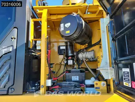 Bæltegraver 2017 Caterpillar 352 F XE (19)