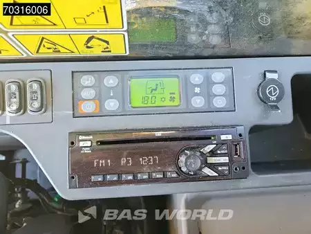 Bæltegraver 2017 Caterpillar 352 F XE (34)