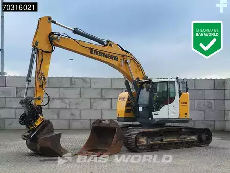 Kedjegraver 2016 Liebherr R926 Engcon - 2 Buckets (1)
