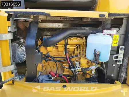 Mini pelle 2017 Caterpillar 305 E2 3 Buckets (33)