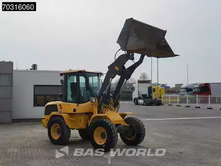 Chargeuse sur pneus 2016 Volvo L30 G (16)