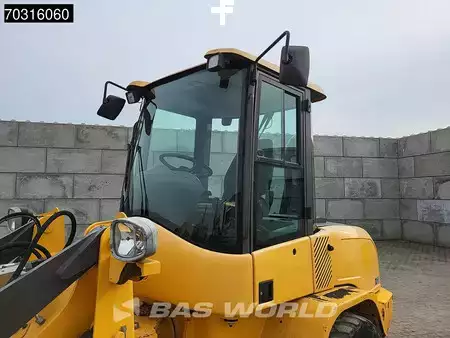 Chargeuse sur pneus 2016 Volvo L30 G (17)