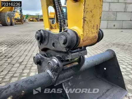 Mini pelle 2022 Caterpillar 305 CR (13)