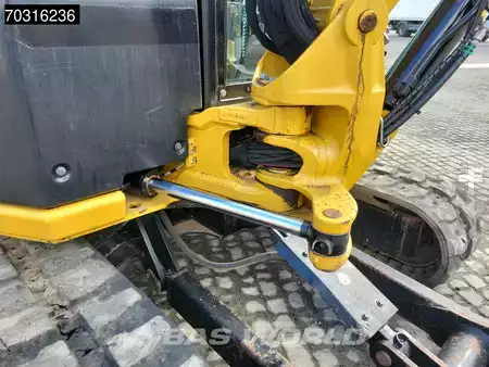 Mini pelle 2022 Caterpillar 305 CR (32)