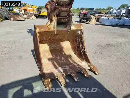 Escavatori gommati 2014 Komatsu PW180 -7E0 OUTRIGGERS + BLADE (17)