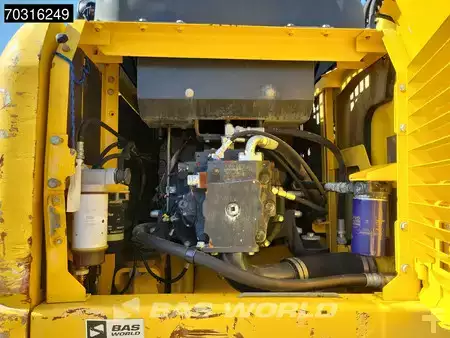 Escavatori gommati 2014 Komatsu PW180 -7E0 OUTRIGGERS + BLADE (35)