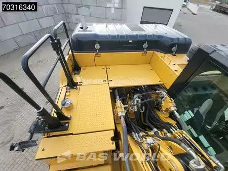 Kedjegraver 2016 Caterpillar 326 F LN Narrow (13)