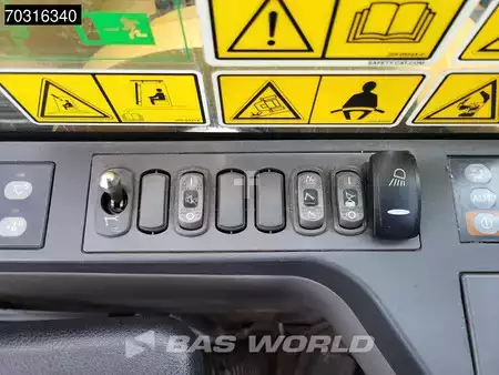 Kedjegraver 2016 Caterpillar 326 F LN Narrow (34)