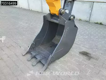 Rigid Backhoe Loader 2025 Case 570SV (19)