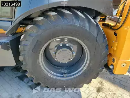 Rigid Backhoe Loader 2025 Case 570SV (36)