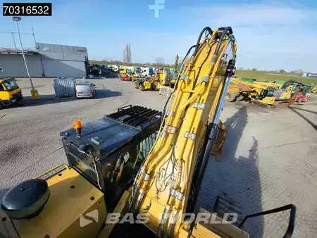 Bæltegraver 2017 Caterpillar 352 F (22)