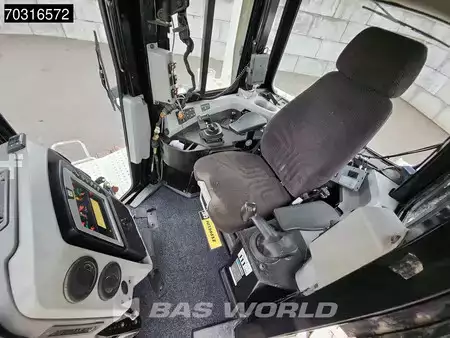 Bulldozere 2016 Caterpillar D6T LGP Trimble GPS (37)