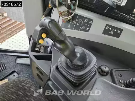 Bulldozere 2016 Caterpillar D6T LGP Trimble GPS (40)