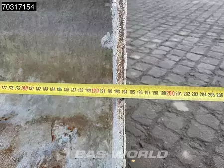 Kerekes rakodó 2014 Liebherr L506 C (19)