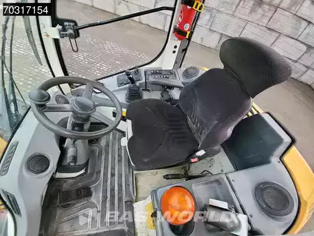 Kerekes rakodó 2014 Liebherr L506 C (38)