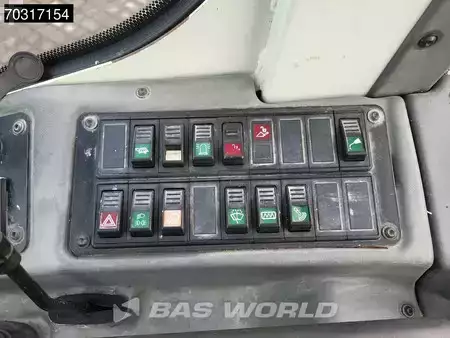 Kerekes rakodó 2014 Liebherr L506 C (39)