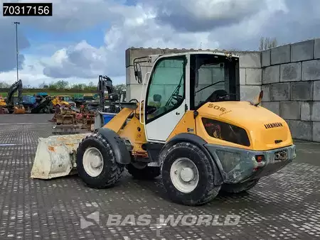 Kerekes rakodó 2015 Liebherr L506 C (10)