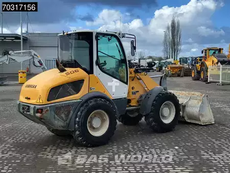 Kerekes rakodó 2015 Liebherr L506 C (12)