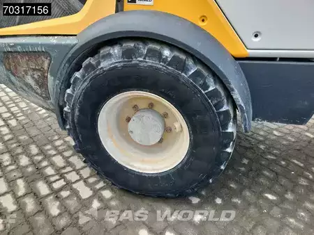 Kerekes rakodó 2015 Liebherr L506 C (37)