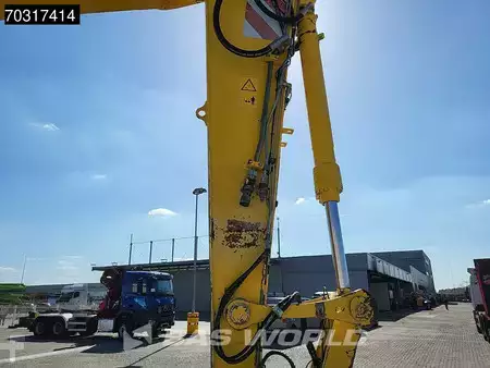 Pelle sur pneus 2007 New Holland Construction MH 5.6 Outriggers + Blade (14)