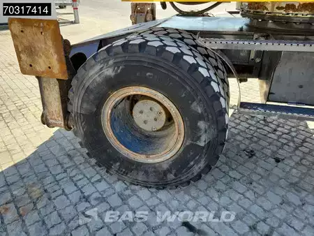 Pelle sur pneus 2007 New Holland Construction MH 5.6 Outriggers + Blade (32)