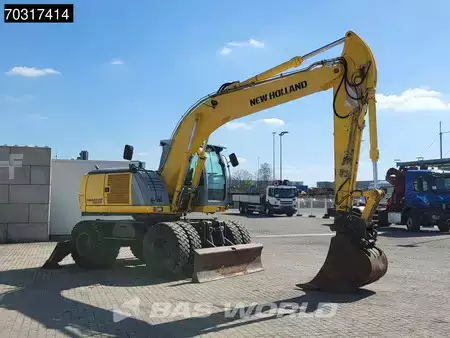 Pelle sur pneus 2007 New Holland Construction MH 5.6 Outriggers + Blade (9)