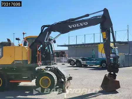 Pyöräkaivinkoneet  2015 Volvo EWR150 E Outriggers + Blade (11)