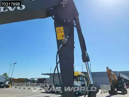 Pyöräkaivinkoneet  2015 Volvo EWR150 E Outriggers + Blade (12)