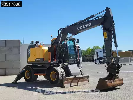 Pyöräkaivinkoneet  2015 Volvo EWR150 E Outriggers + Blade (9)