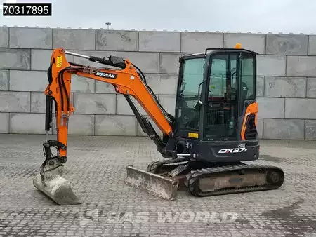 Mini excavators 2020 Doosan DX27 Z 3 Buckets (2)