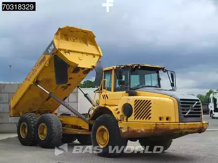 Zalomené klouby-dampry  2002 Volvo A25 D (11)
