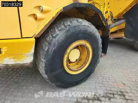 Zalomené klouby-dampry  2002 Volvo A25 D (19)