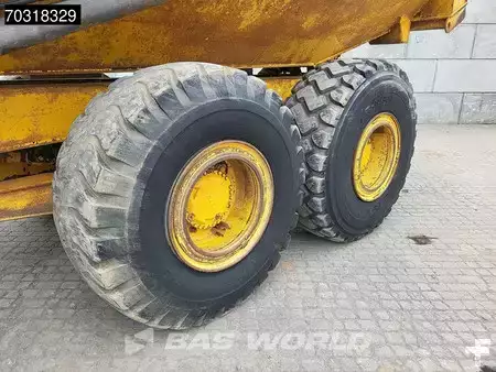 Zalomené klouby-dampry  2002 Volvo A25 D (21)