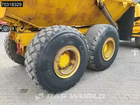 Zalomené klouby-dampry  2002 Volvo A25 D (22)