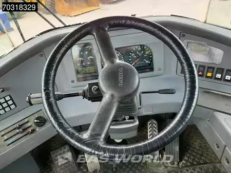 Zalomené klouby-dampry  2002 Volvo A25 D (25)