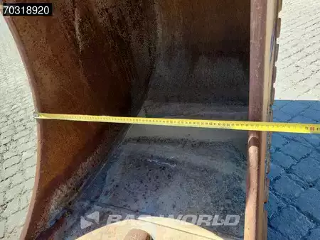 Escavatori cingolati 2018 Volvo EC380 E NL (14)