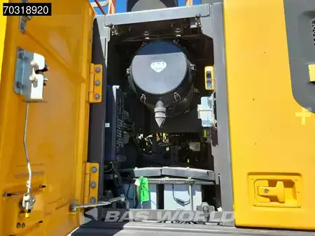 Escavatori cingolati 2018 Volvo EC380 E NL (19)