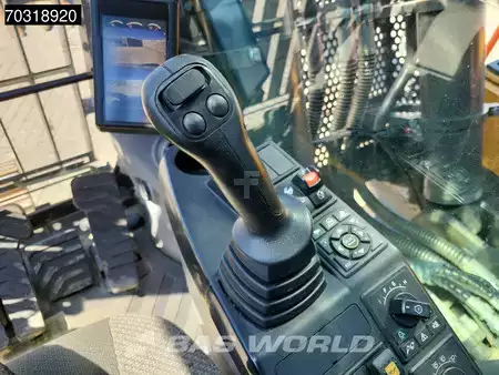 Escavatori cingolati 2018 Volvo EC380 E NL (33)