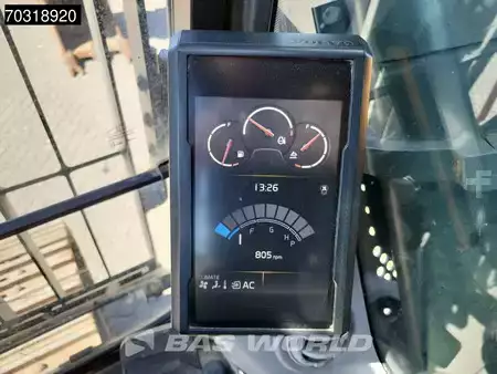 Escavatori cingolati 2018 Volvo EC380 E NL (36)