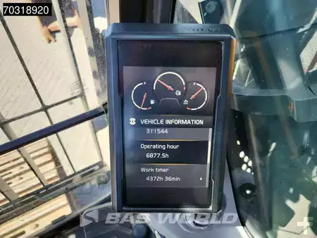 Escavatori cingolati 2018 Volvo EC380 E NL (37)