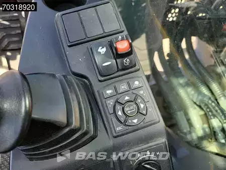 Escavatori cingolati 2018 Volvo EC380 E NL (38)