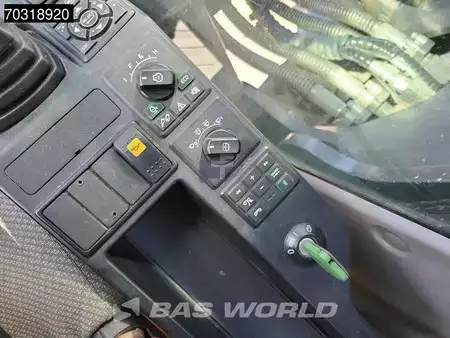 Escavatori cingolati 2018 Volvo EC380 E NL (39)